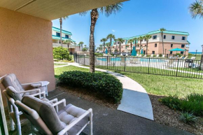 Oceanfront Haven Cozy & Close to History